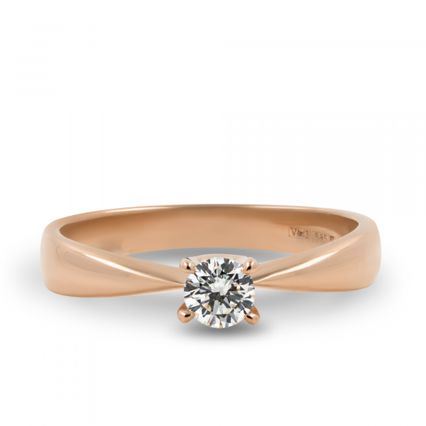 Gold Ring With Diamonds