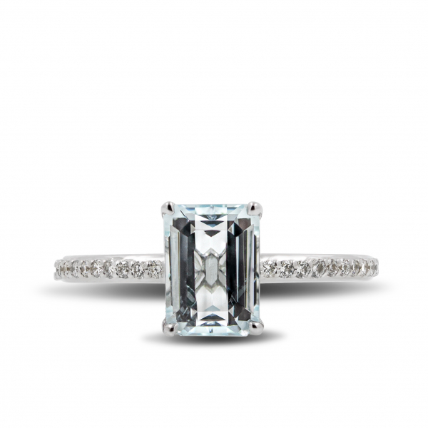 White Gold Ring With  Aquamarine and Diamonds.         