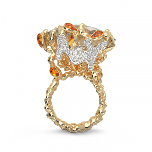 Kollasest kullast sõrmus 