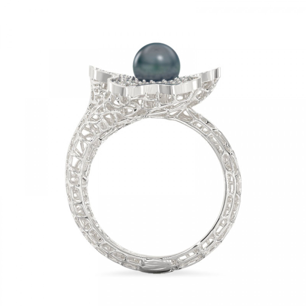 Coral White Gold Ring with Flower